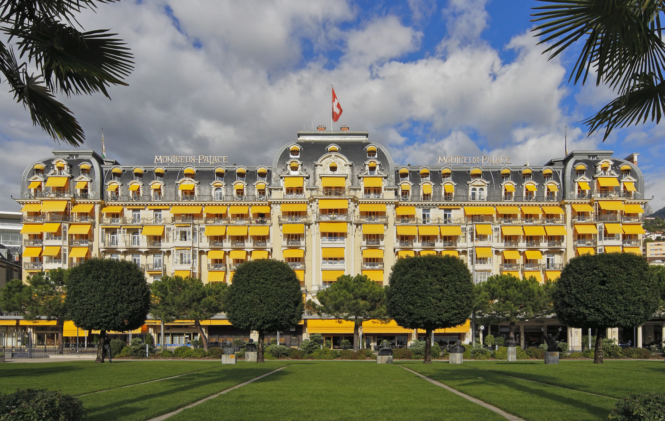 Photo of the Fairmont Le Montreux Palace | BCD Meetings & Events