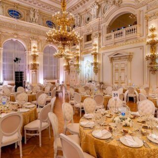 Luxury venue prepared for corporate gala dinner by BCD Meetings & Events Venue sourcing experts